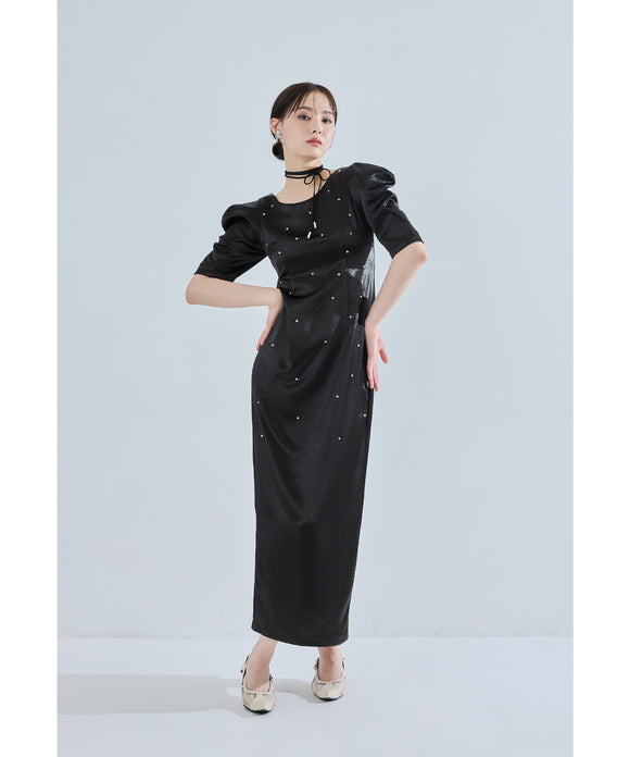 {"color":"\u30d6\u30e9\u30c3\u30af","info":"model\uff1aH167cm size\uff1aM"}