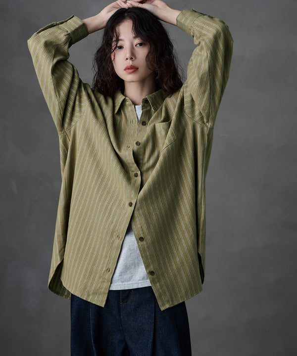 {"color":"\u30d9\u30fc\u30b8\u30e5","info":"model\uff1aH166cm size\uff1aM"}