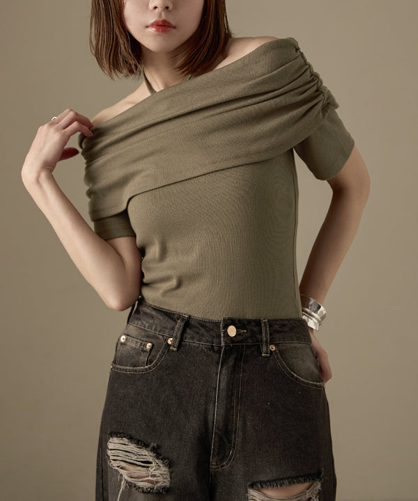 {"color":"\u30e2\u30ab","info":"model\uff1aH158cm size\uff1aF"}
