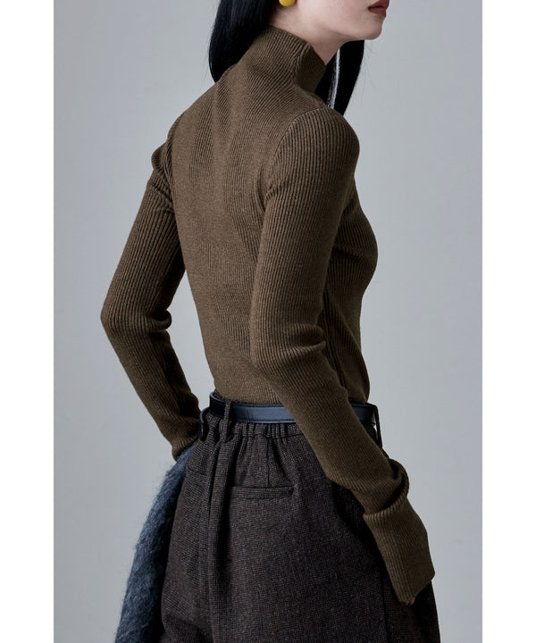 {"color":"\u30d6\u30e9\u30a6\u30f3","info":"model\uff1aH163cm size\uff1aF"}