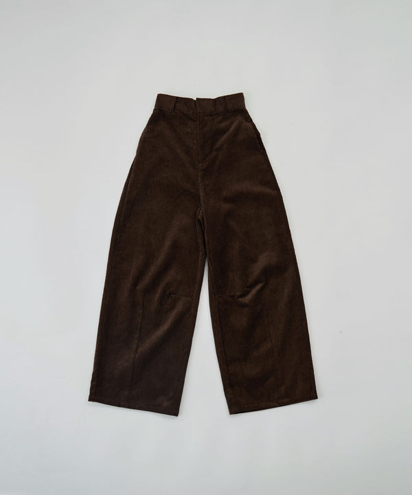 {"color":"\u30d6\u30e9\u30a6\u30f3","info":""}