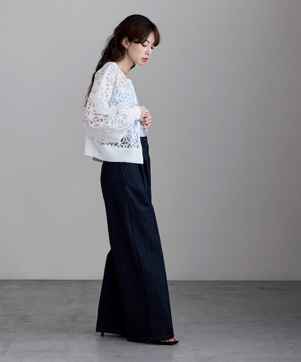 {"color":"\u30aa\u30d5\u30db\u30ef\u30a4\u30c8","info":"model\uff1aH166cm size\uff1aM"}