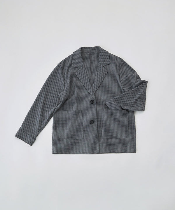 {"color":"\u30b0\u30ec\u30fc","info":""}