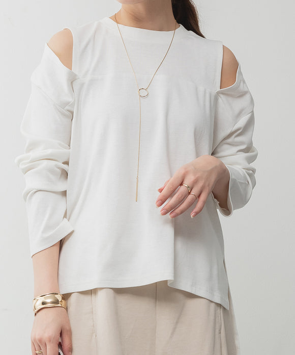 {"color":"\u30aa\u30d5\u30db\u30ef\u30a4\u30c8","info":"model\uff1aH160cm size\uff1aM-L"}