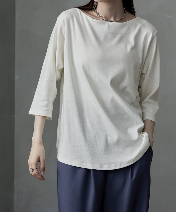 {"color":"\u30aa\u30d5\u30db\u30ef\u30a4\u30c8","info":"model\uff1aH170cm size\uff1a4L"}