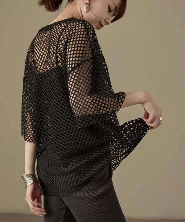 {"color":"\u30d6\u30e9\u30c3\u30af","info":"model\uff1aH158cm size\uff1aM"}