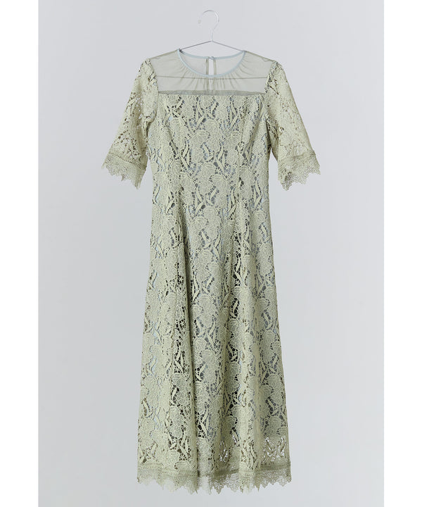 {"color":"\u30e9\u30a4\u30c8\u30b0\u30ea\u30fc\u30f3","info":""}