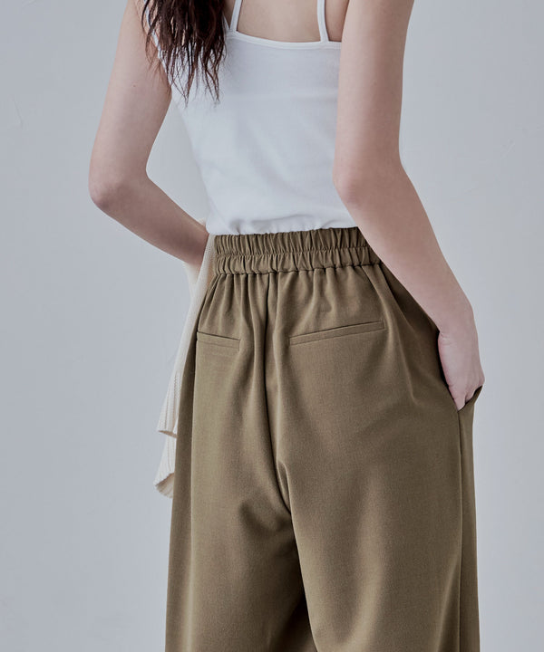 {"color":"\u30d9\u30fc\u30b8\u30e5","info":"model\uff1aH166cm size\uff1aM"}