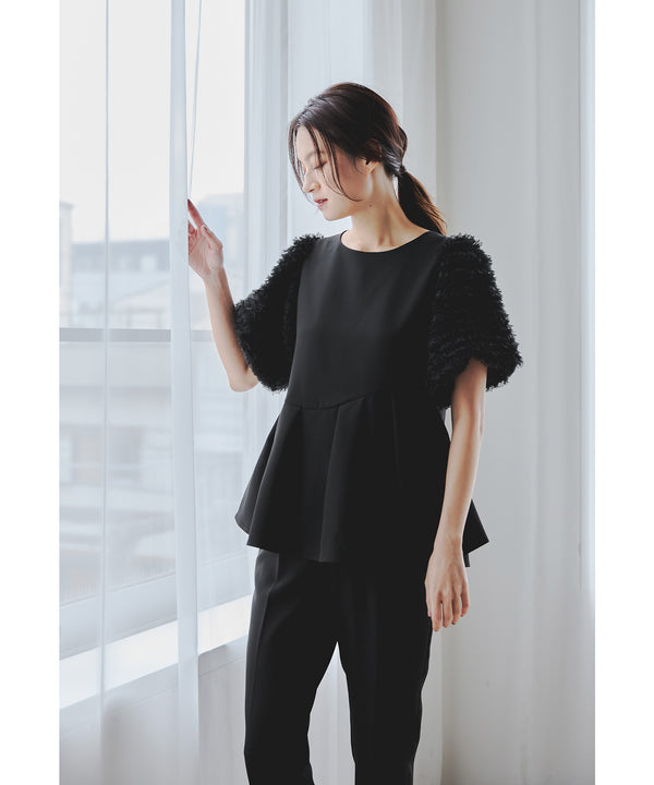 {"color":"\u30d6\u30e9\u30c3\u30af","info":"model\uff1aH165cm size\uff1aM"}