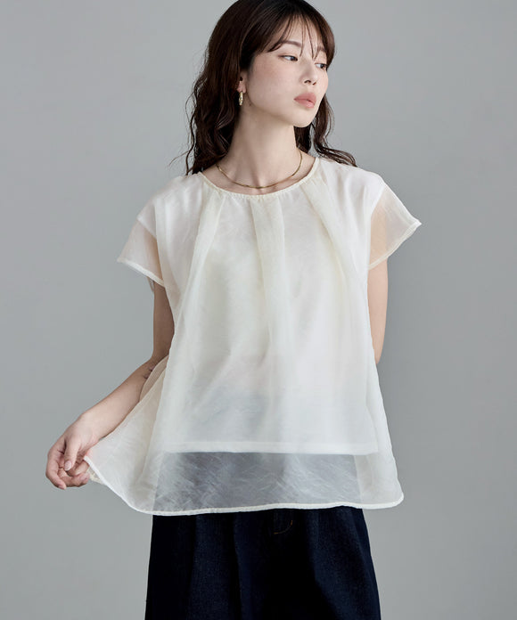 {"color":"\u30aa\u30d5\u30db\u30ef\u30a4\u30c8","info":"model\uff1aH166cm size\uff1aM"}