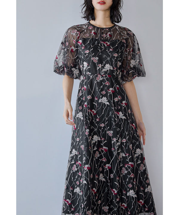 {"color":"\u30d6\u30e9\u30c3\u30af","info":"model\uff1aH166cm size\uff1aM"}