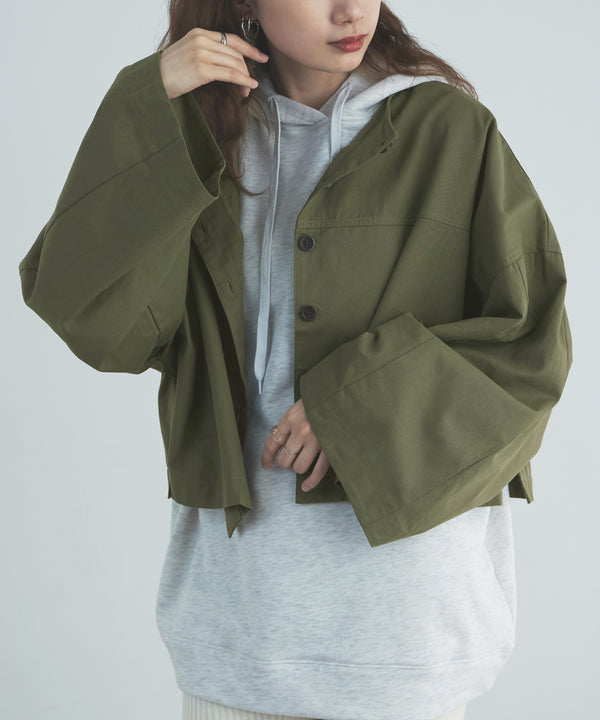 {"color":"\u30aa\u30ea\u30fc\u30d6","info":""}