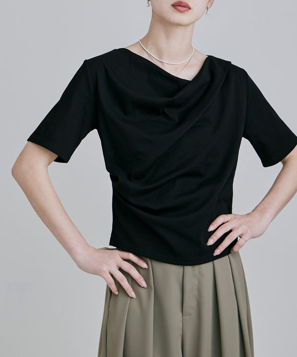 {"color":"\u30d6\u30e9\u30c3\u30af","info":"model\uff1aH166cm size\uff1aM"}