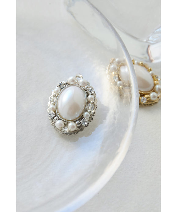 {"color":"\u30b7\u30eb\u30d0\u30fc","info":""}