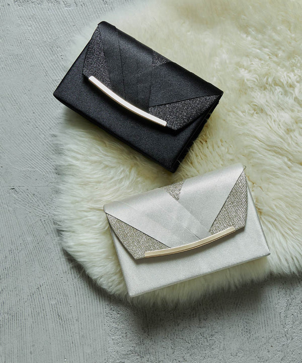 {"color":"\u30d6\u30e9\u30c3\u30af","info":""}