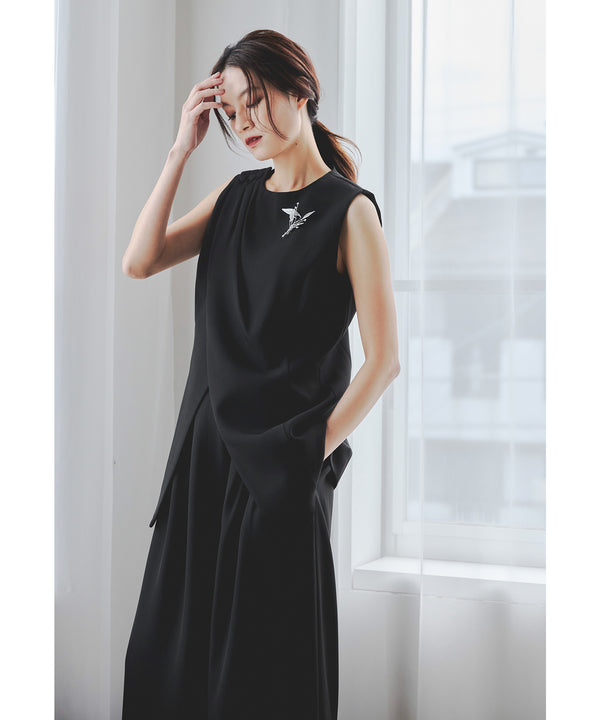 {"color":"\u30d6\u30e9\u30c3\u30af","info":"model\uff1aH166cm size\uff1aM"}