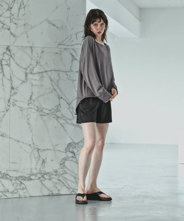 {"color":"\u30e2\u30ab\u00d7\u30d6\u30e9\u30c3\u30af","info":"model\uff1aH166cm size\uff1aM-L"}