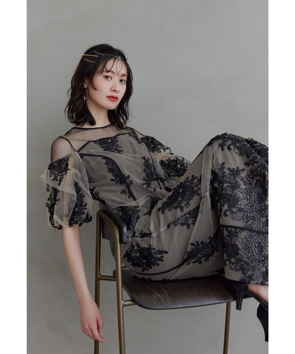 {"color":"\u30d9\u30fc\u30b8\u30e5","info":"model\uff1aH166cm size\uff1aM"}