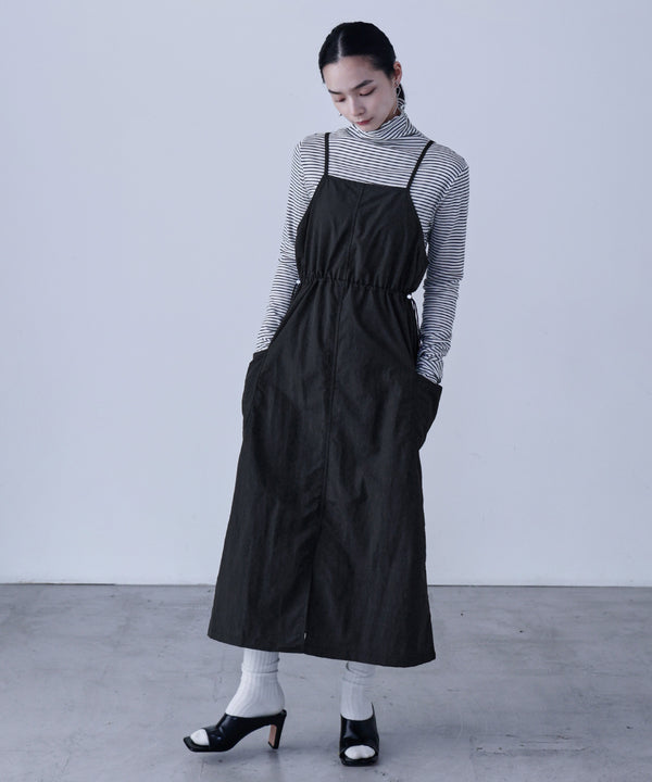 {"color":"\u30d6\u30e9\u30c3\u30af","info":""}