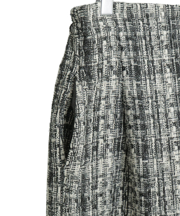 {"color":"","info":""}