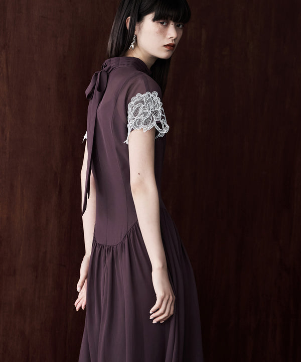 {"color":"\u30b9\u30e2\u30fc\u30af\u30d1\u30fc\u30d7\u30eb","info":"model\uff1aH163cm size\uff1aM"}