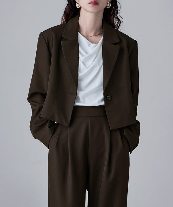 {"color":"\u30d6\u30e9\u30a6\u30f3","info":"model\uff1aH166cm size\uff1aM"}