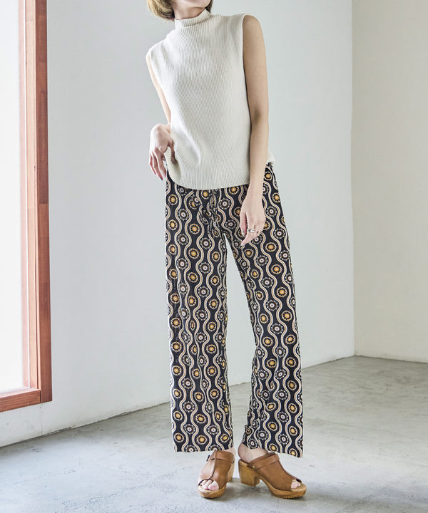 {"color":"\u30ad\u30e3\u30e1\u30eb","info":"model\uff1aH158cm size\uff1aL(23.5-24cm)"}