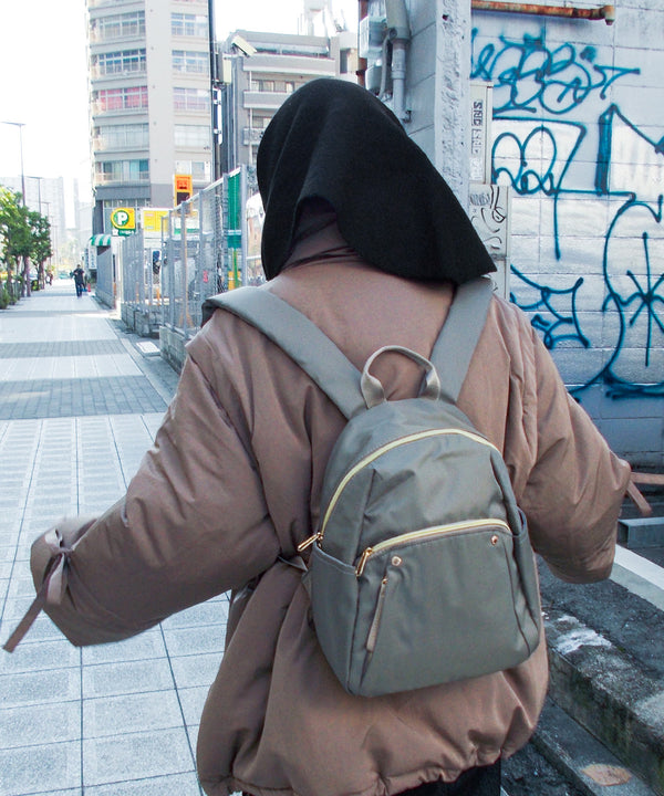 {"color":"\u30d6\u30e9\u30c3\u30af","info":"model\uff1aH158cm size\uff1aM"}