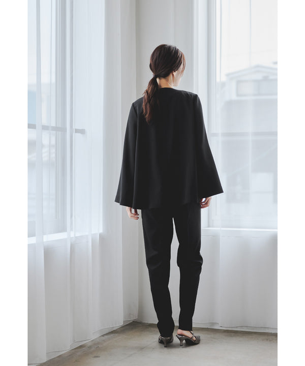 {"color":"\u30d6\u30e9\u30c3\u30af","info":"model\uff1aH165cm size\uff1aM"}