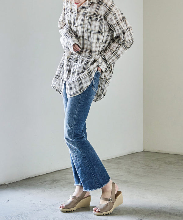 {"color":"\u30aa\u30fc\u30af","info":"model\uff1aH158cm size\uff1aL(23.5-24cm)"}