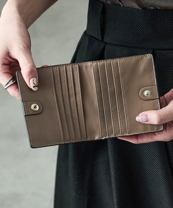 {"color":"\u30d6\u30e9\u30a6\u30f3","info":"model\uff1aH158cm size\uff1aF"}