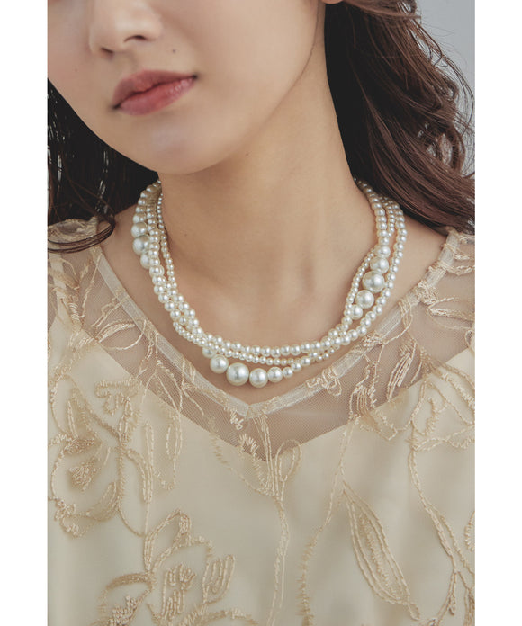 {"color":"\u30b7\u30eb\u30d0\u30fc","info":""}