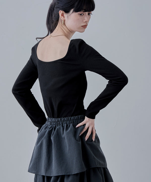 {"color":"\u30d6\u30e9\u30c3\u30af","info":"model\uff1aH163cm size\uff1aF"}