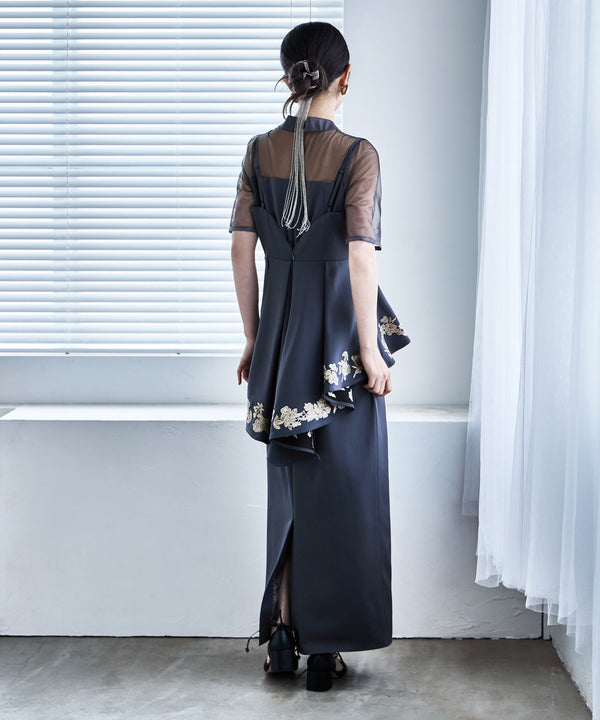 {"color":"\u30d6\u30eb\u30fc\u30b0\u30ec\u30fc","info":"model\uff1aH163cm size\uff1aM"}