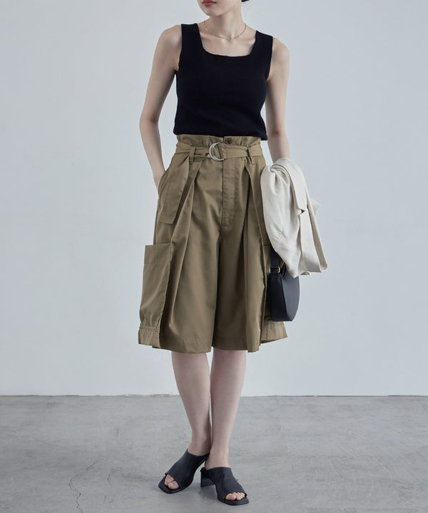 {"color":"\u30d9\u30fc\u30b8\u30e5","info":"model\uff1aH170cm size\uff1aM"}