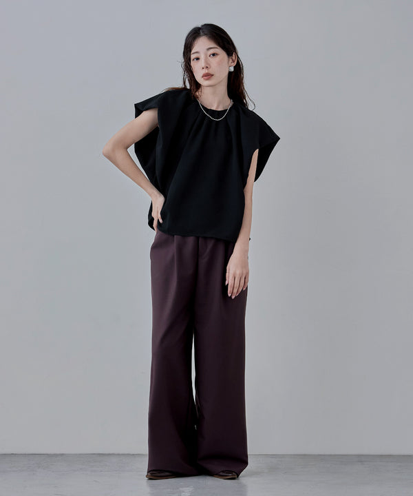 {"color":"\u30d6\u30e9\u30c3\u30af","info":"model\uff1aH166cm size\uff1aM"}