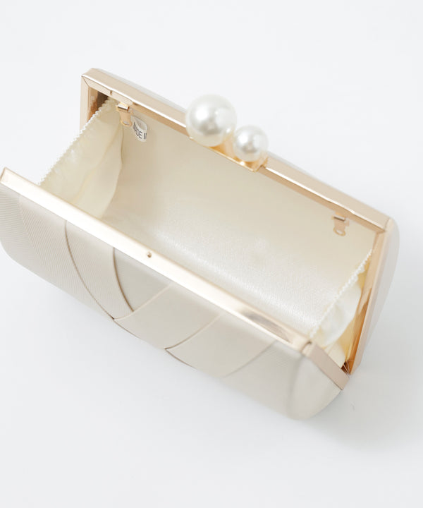 {"color":"","info":""}