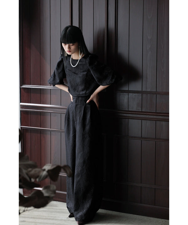 {"color":"\u30d6\u30e9\u30c3\u30af","info":"model\uff1aH163cm size\uff1aM"}