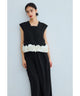 {"color":"\u30d6\u30e9\u30c3\u30af","info":"model\uff1aH165cm size\uff1aM"}