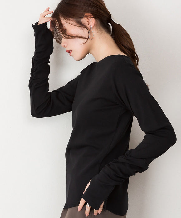 {"color":"\u30d6\u30e9\u30c3\u30af","info":"model\uff1aH167cm size\uff1aM"}