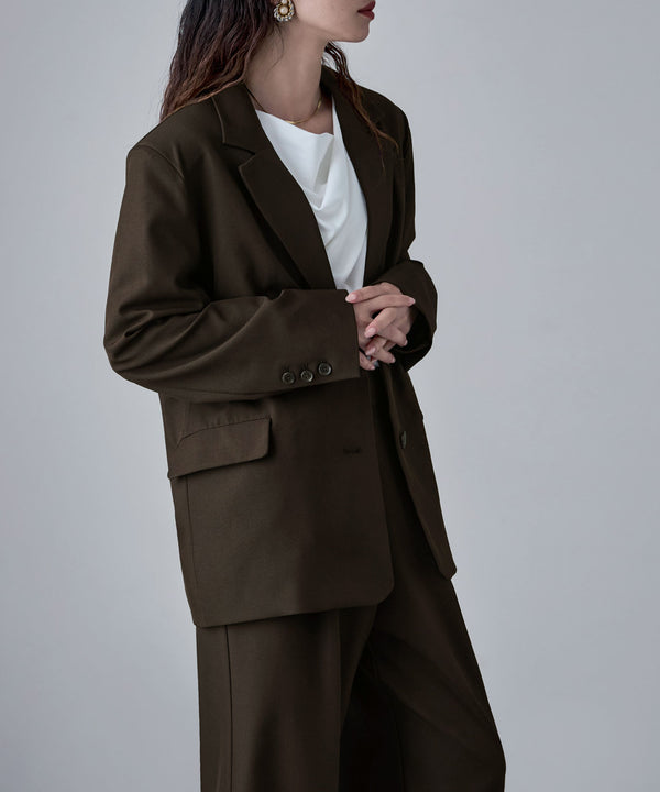 {"color":"\u30d6\u30e9\u30a6\u30f3","info":"model\uff1aH166cm size\uff1aM"}