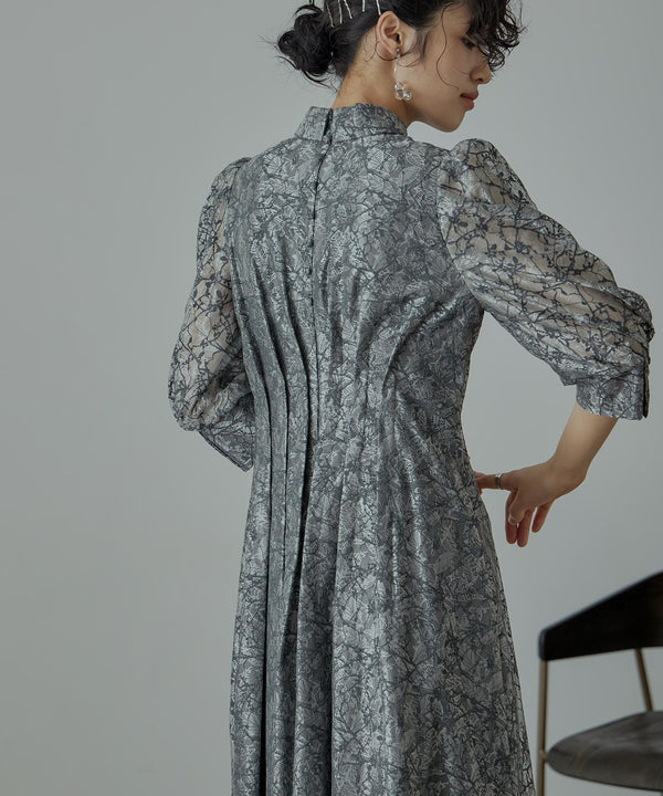 {"color":"\u30ab\u30fc\u30ad","info":"model\uff1aH167cm size\uff1aM"}