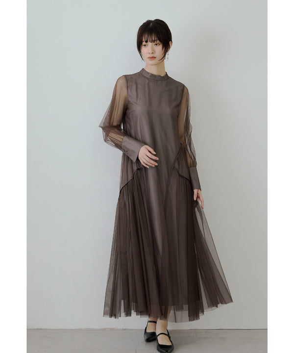 {"color":"\u30d6\u30e9\u30a6\u30f3","info":"model\uff1aH166cm size\uff1aM"}