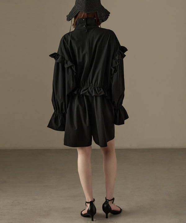 {"color":"\u30d6\u30e9\u30c3\u30af","info":"model\uff1aH158cm size\uff1aM"}