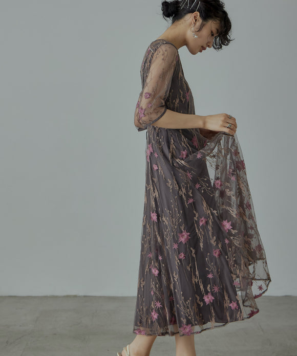 {"color":"\u30d6\u30e9\u30a6\u30f3","info":"model\uff1aH167cm size\uff1aM"}