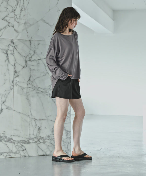 {"color":"\u30e2\u30ab\u00d7\u30d6\u30e9\u30c3\u30af","info":"model\uff1aH166cm size\uff1aM-L"}