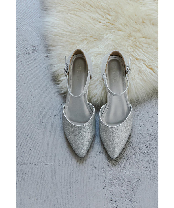 {"color":"","info":""}