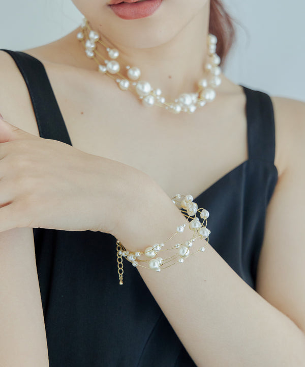 {"color":"\u30b4\u30fc\u30eb\u30c9","info":""}