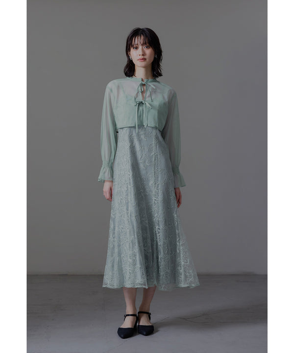 {"color":"\u30df\u30f3\u30c8","info":"model\uff1aH166cm size\uff1aM"}