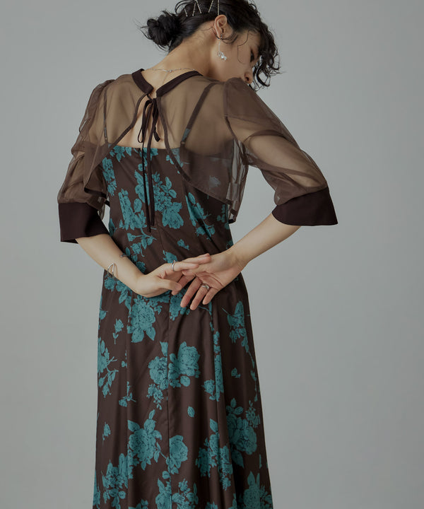 {"color":"\u30d6\u30e9\u30a6\u30f3","info":"model\uff1aH167cm size\uff1aM"}